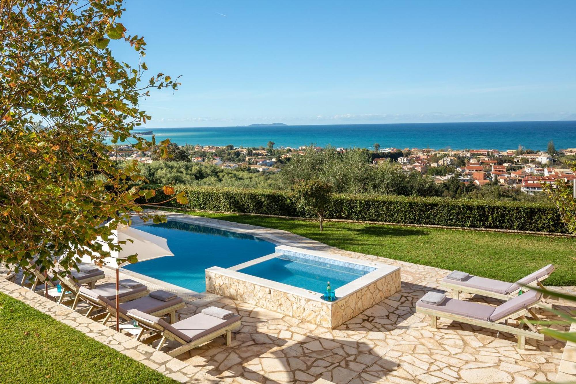 Piedra Acharavi Villa *